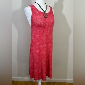 Old Navy size med tomato red color with a white print. Sleeveless summer dress